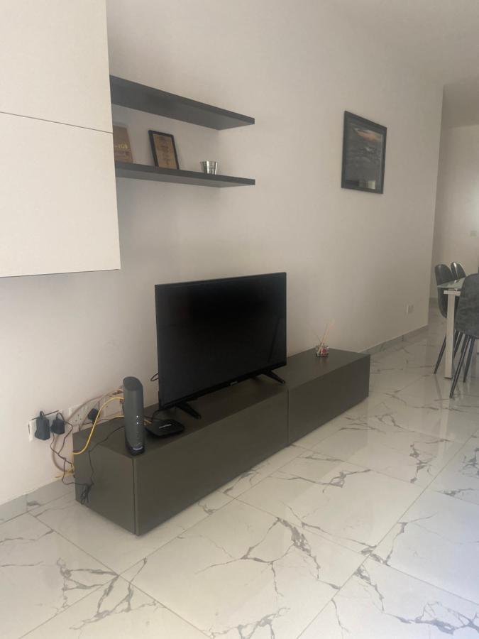 Sliema Centrally Located Apt Luaran gambar