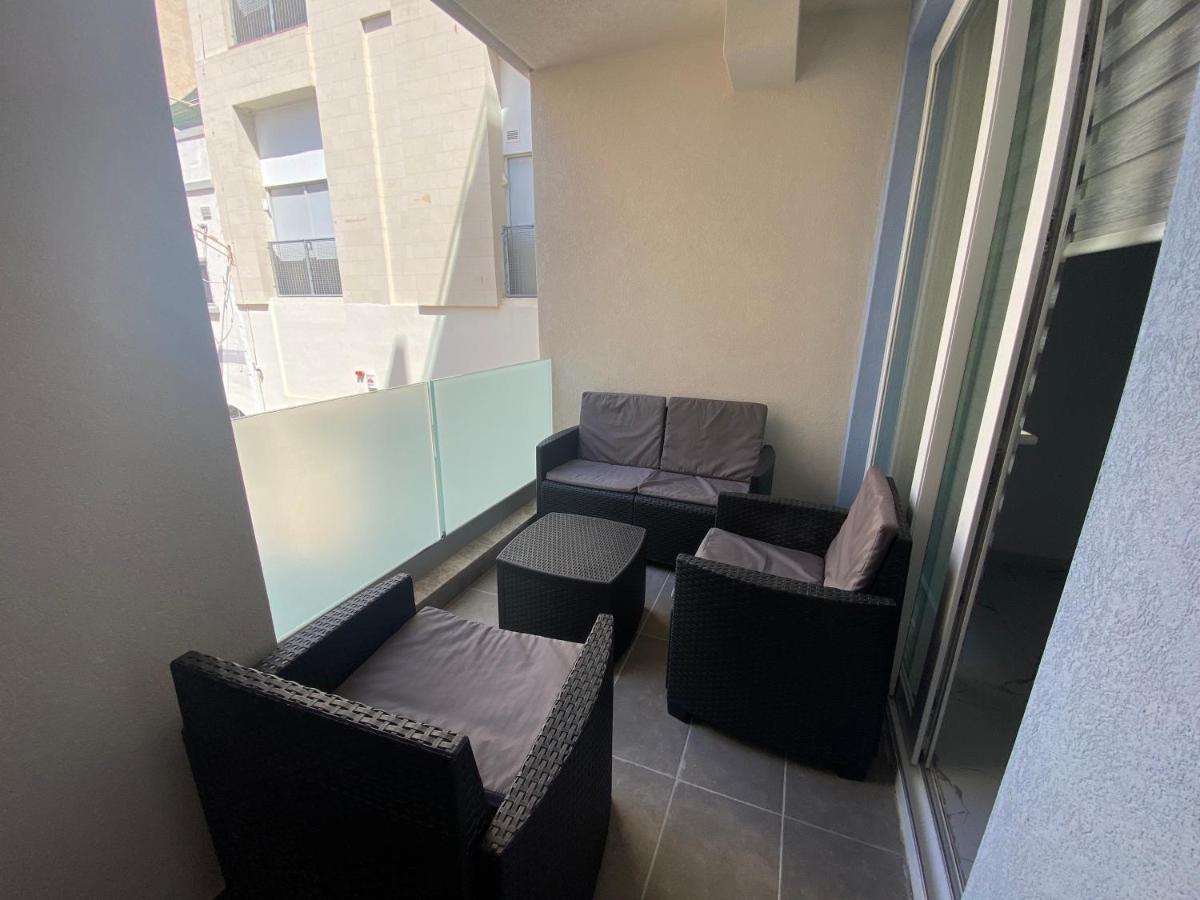 Sliema Centrally Located Apt Luaran gambar