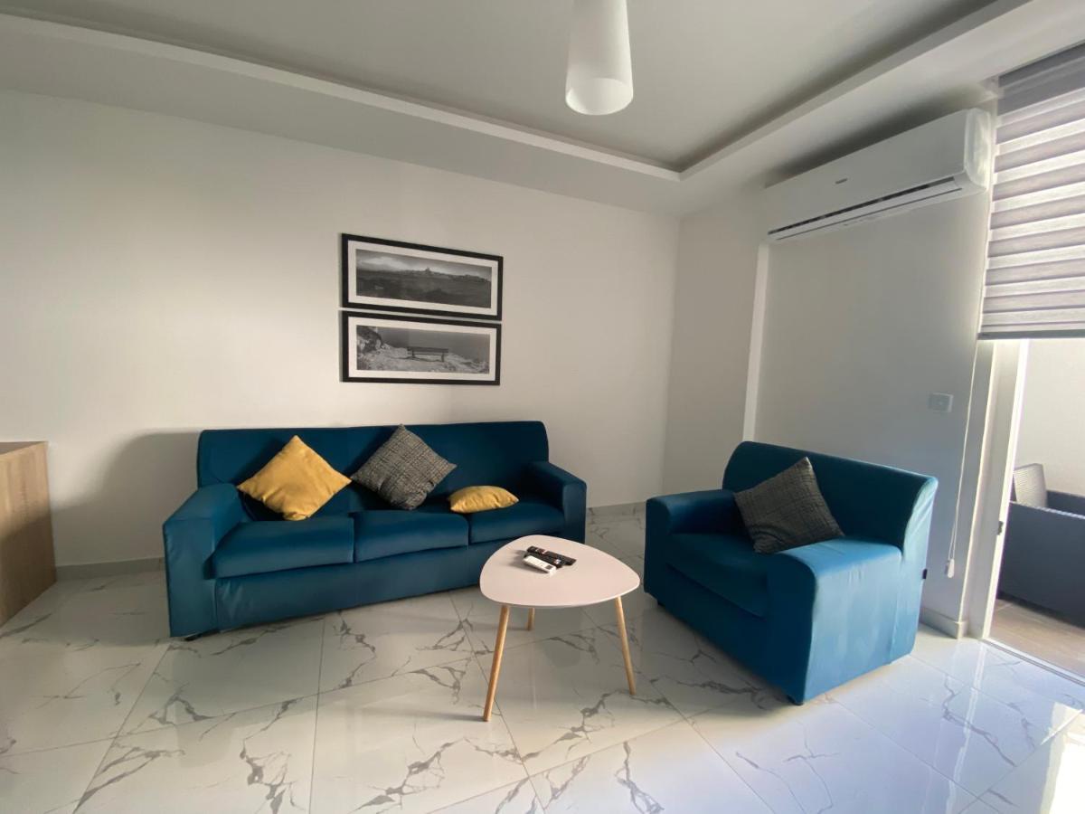 Sliema Centrally Located Apt Luaran gambar